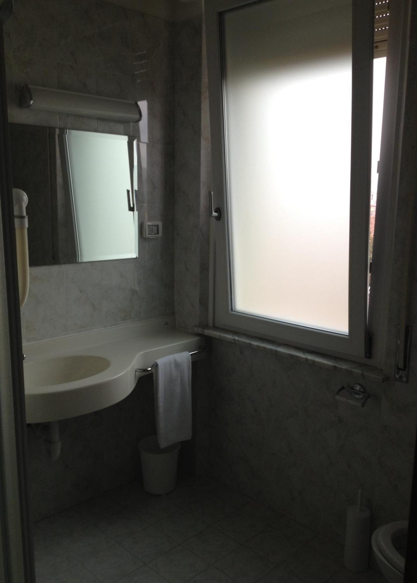 Hotel Mareblu Σενιγκάλια Δωμάτιο φωτογραφία