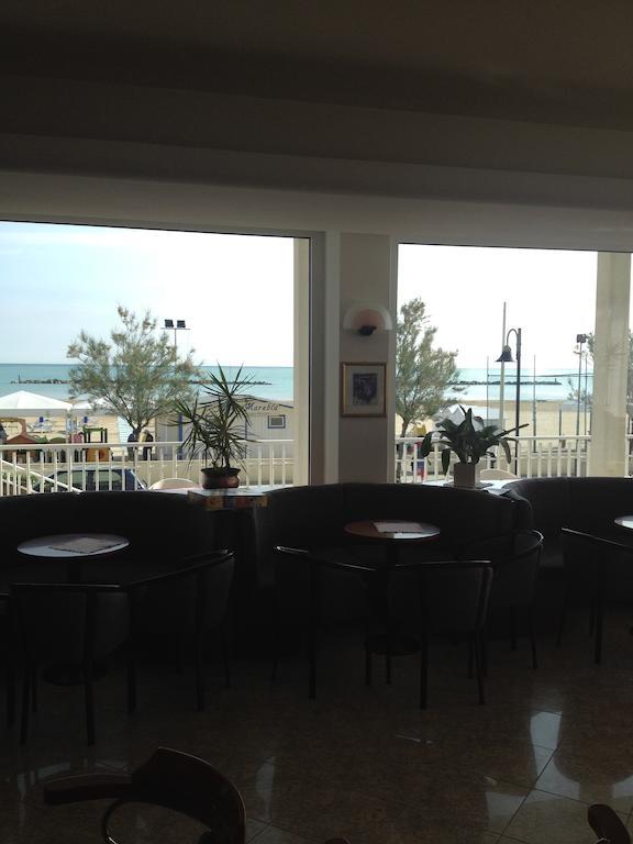 Hotel Mareblu Σενιγκάλια Εξωτερικό φωτογραφία